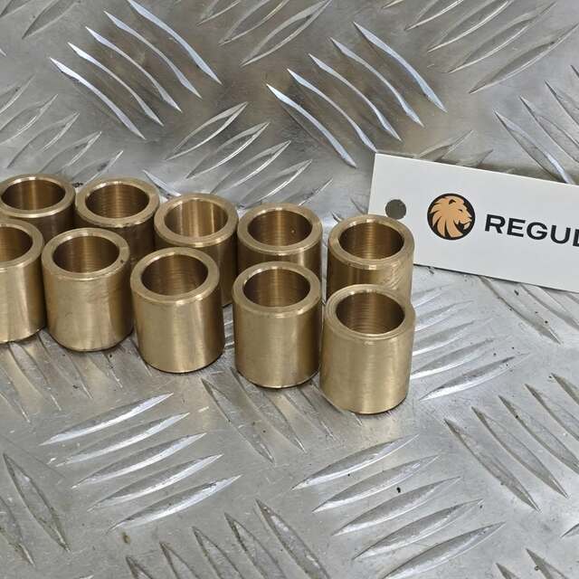 Втулка по чертежу заказчика
#токарнаяобработка #токарьчпу #токарь
