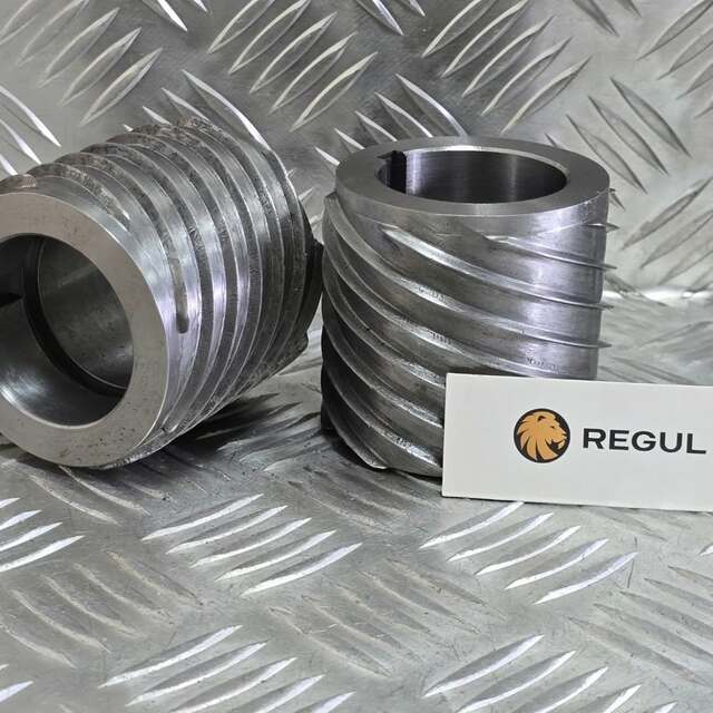 Гайка по чертежу заказчика
#токарнаяобработка #токарьчпу #токарь